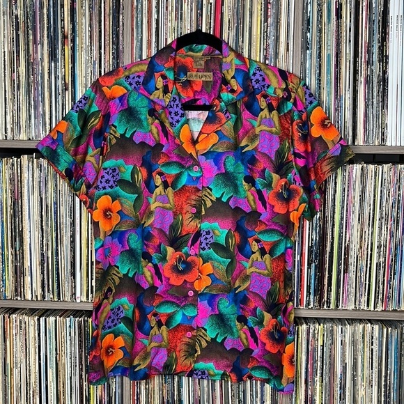 Vintage Button Up Shirt in Bold & Colorful Tropical Print Size Medium - Picture 2 of 7